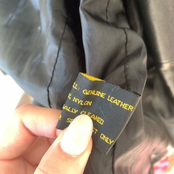 Beyond Sport Leather Jacket - Picture 4 of 5